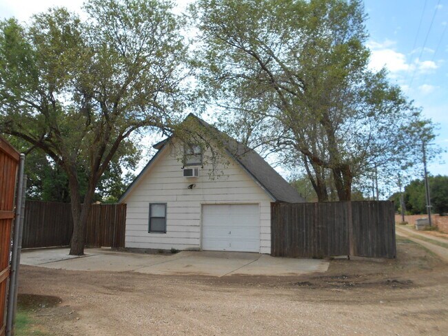 Building Photo - Beautiful 1 bed 1 bath Unit!