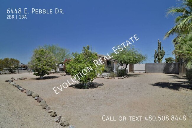 Building Photo - Charming 2 bedroom with private pool - No ...