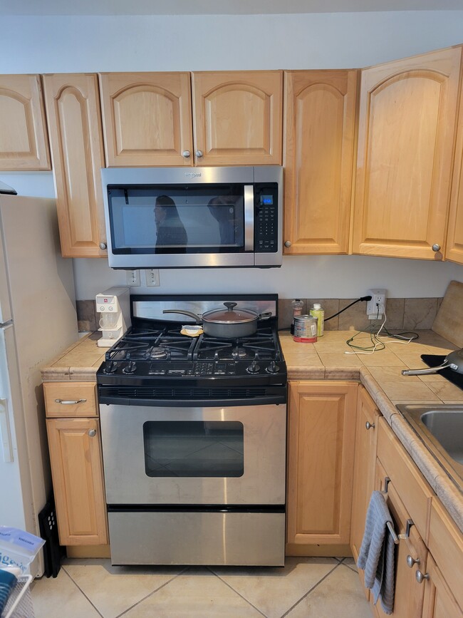 Foto del edificio - 1064 Sapphire St