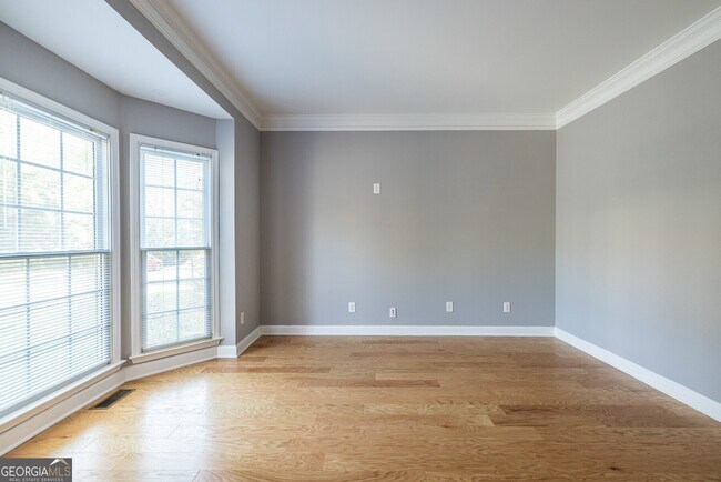 Foto del edificio - 1759 Regency Park Walk