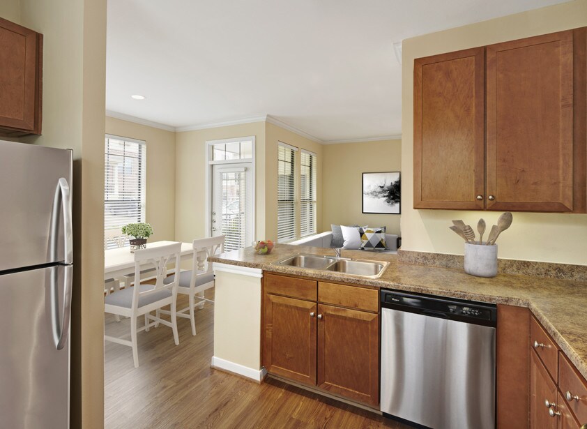 Camden Whispering Oaks Apartments Houston, TX