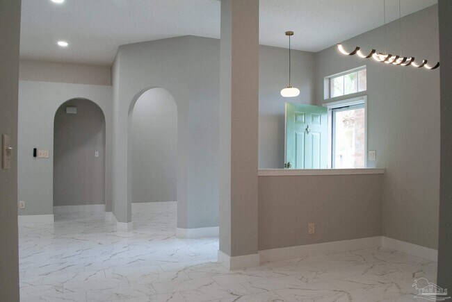 Building Photo - 4906 Laurel Oak Dr