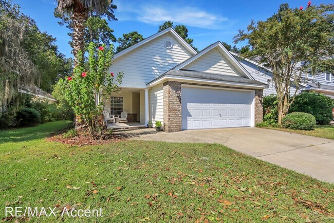 Foto del edificio - 3 br, 2 bath House - 120 Oak Ridge Cir.