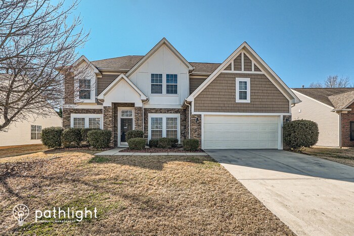 Primary Photo - 10516 Tintinhull Dr, Fort Mill, SC, 29707