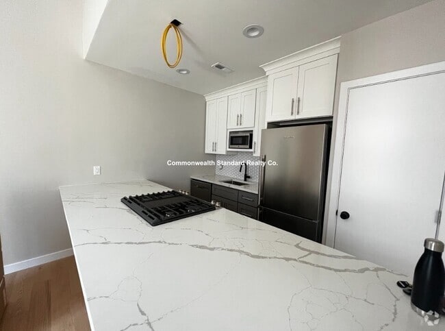 Building Photo - 1661-1663 Washington St. Unit 306