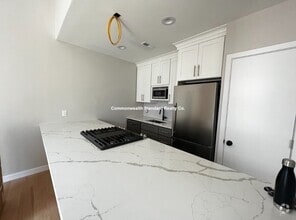 Building Photo - 1661-1663 Washington St. Unit 306