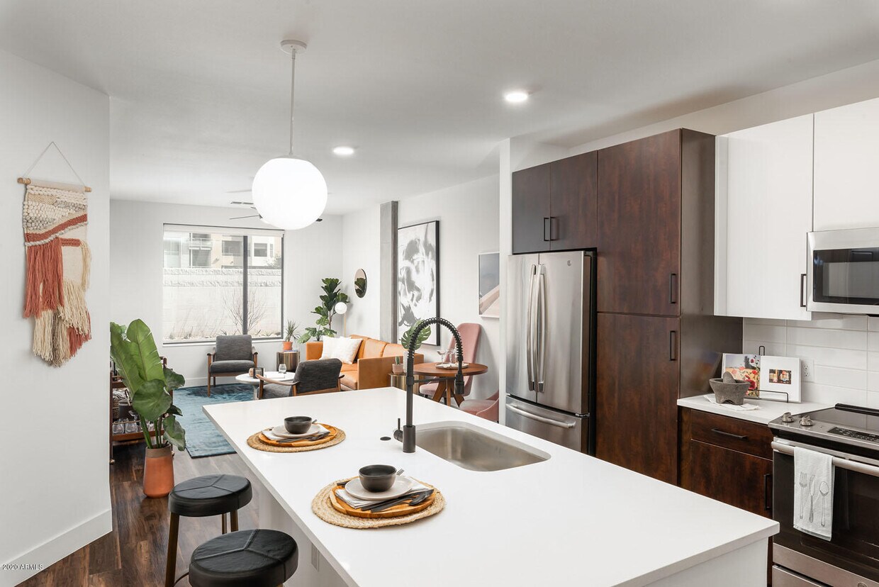 Foto principal - 701 W Rio Salado Pkwy