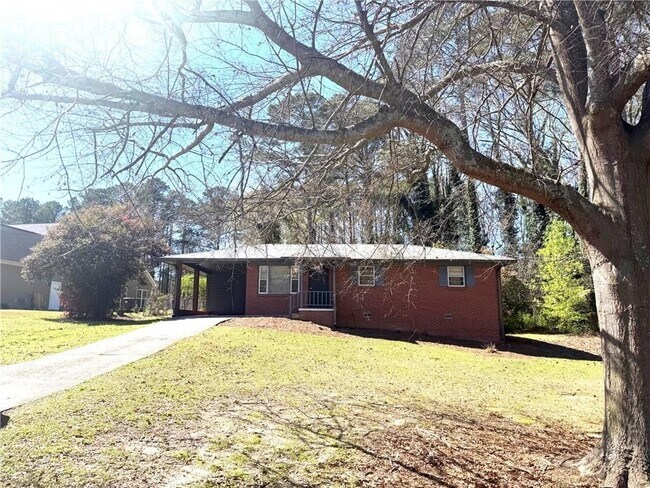 Foto del edificio - 3532 Ponderosa Ln