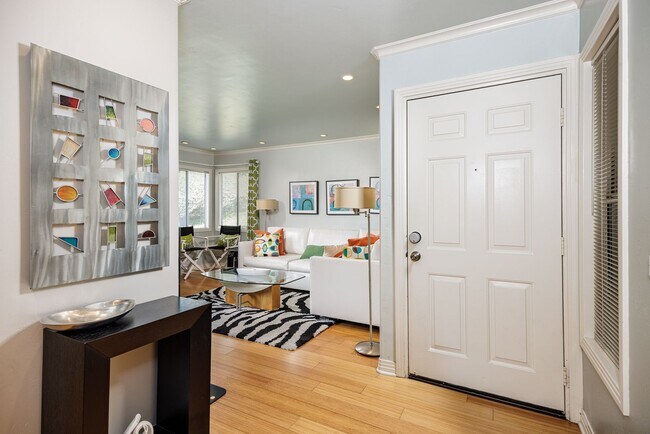 Foto del edificio - Long-Term | Vacation Rental | Laguna Beach