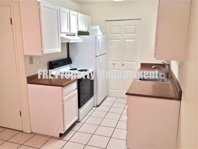 Foto del edificio - 539 E Cobblestone Dr