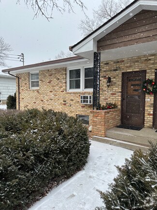 Building Photo - 204 Nolden Ln