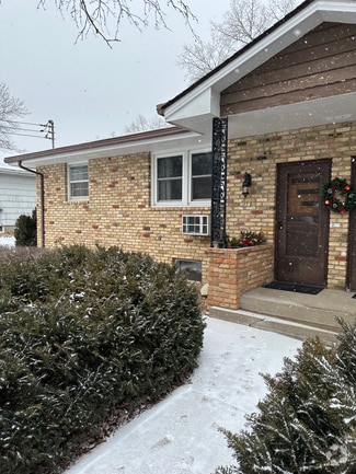 Building Photo - 204 Nolden Ln