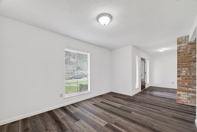 Foto del edificio - 10031 Sagemill Dr