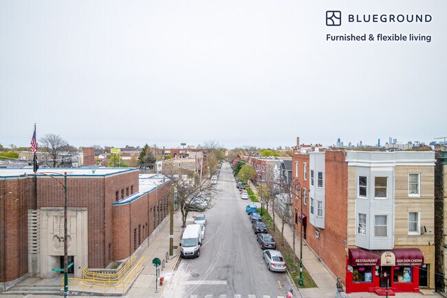 Building Photo - 2340 N California Ave