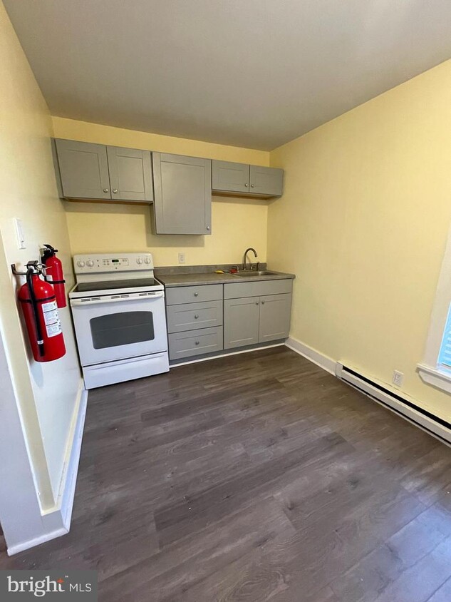 Foto principal - 124 S Main St