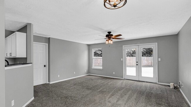 Foto del edificio - 4447 Connaught Dr E