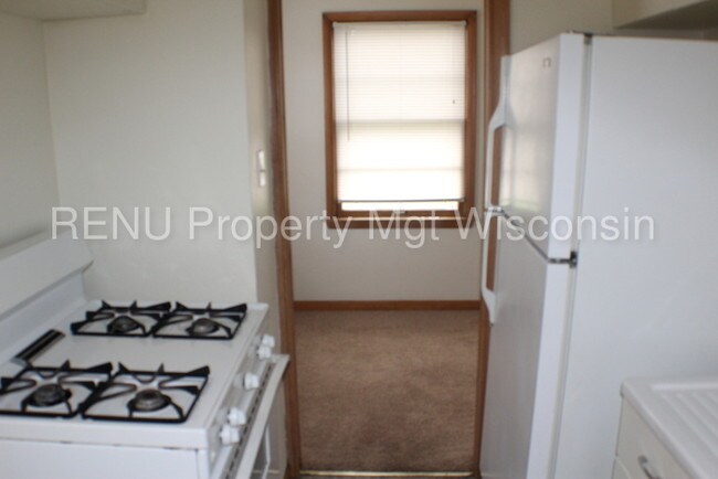 Building Photo - 7234 W Burleigh St