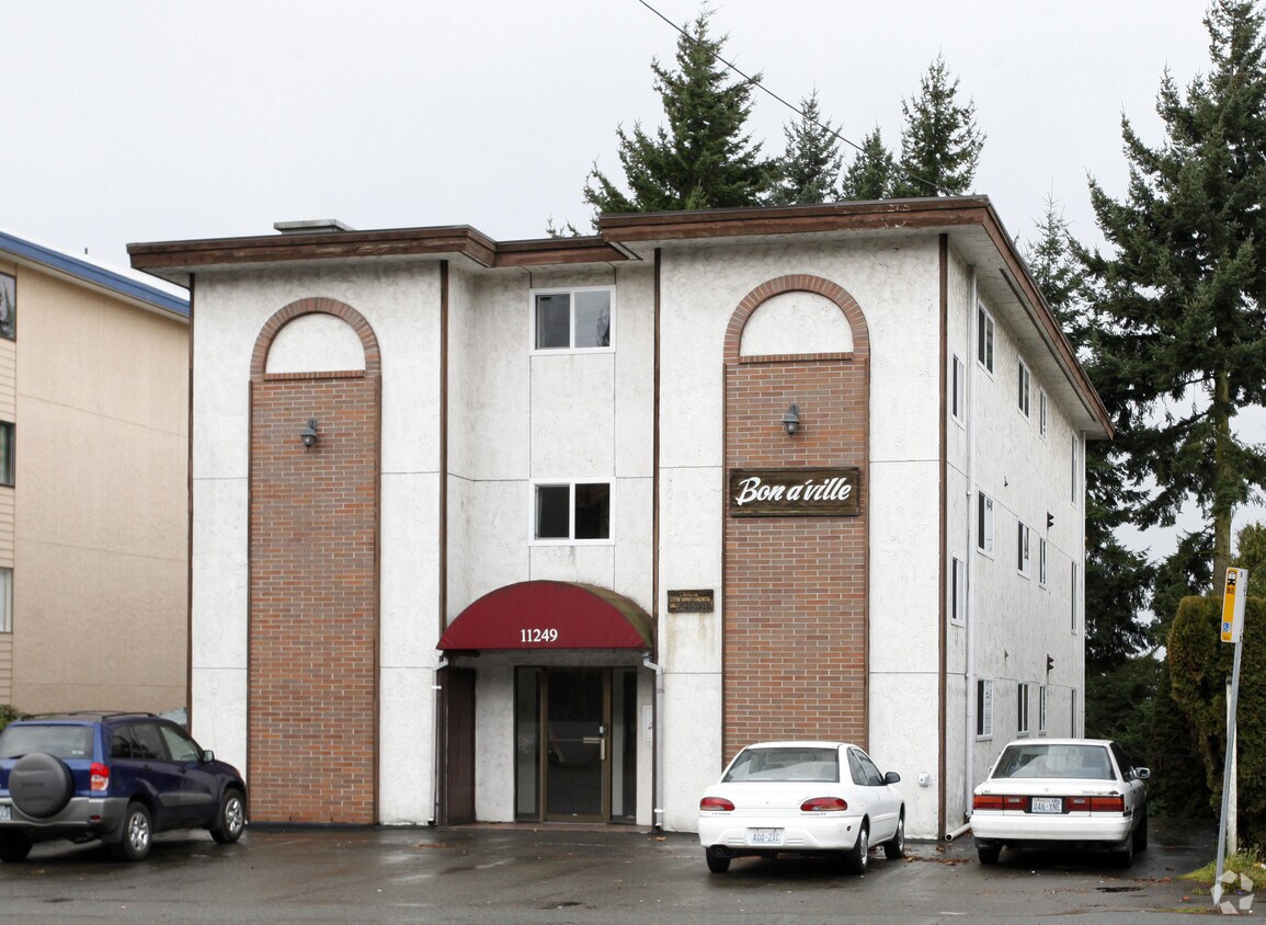 Foto del edificio - BON A'VILLE APTS