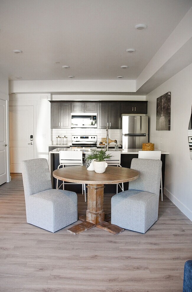 Park Place Living Apartments in Farmington, UT