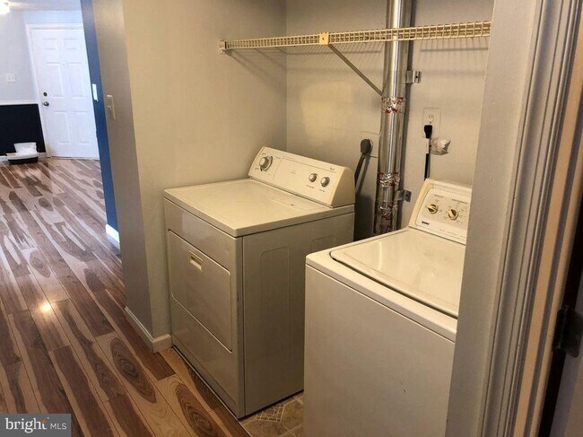 Foto del edificio - 803 Stratford Way