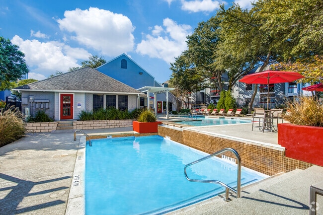 Building Photo - The Vibe Apartments
