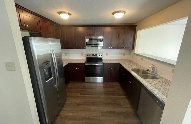 Foto del edificio - 952 Littleton Dr