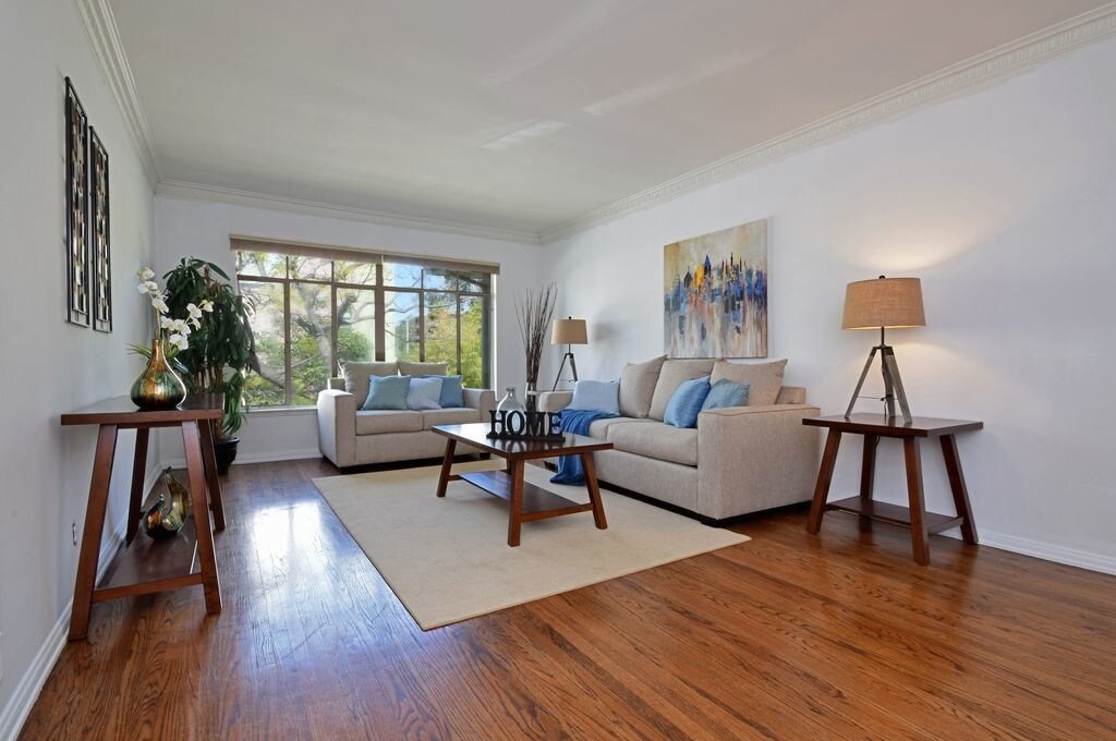 Living room - 10404 Ilona Ave