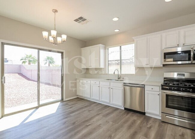 Building Photo - 6417 Strongbow Dr