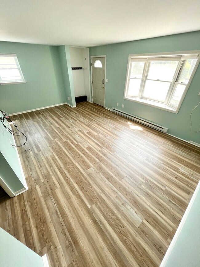 Foto del edificio - THREE BEDROOM TOWNHOUSE-East Penn Schools