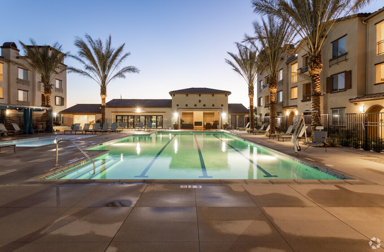 Vernola Marketplace BRANDNEW LUXURY APA... Apartments in Jurupa