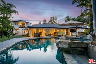 Building Photo - 9023 Alto Cedro Dr