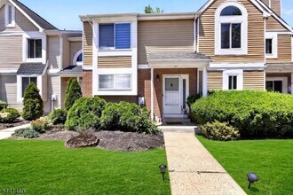 Building Photo - 22 Bradovra Ct