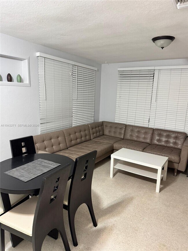 Foto del edificio - 1610 Hayes St