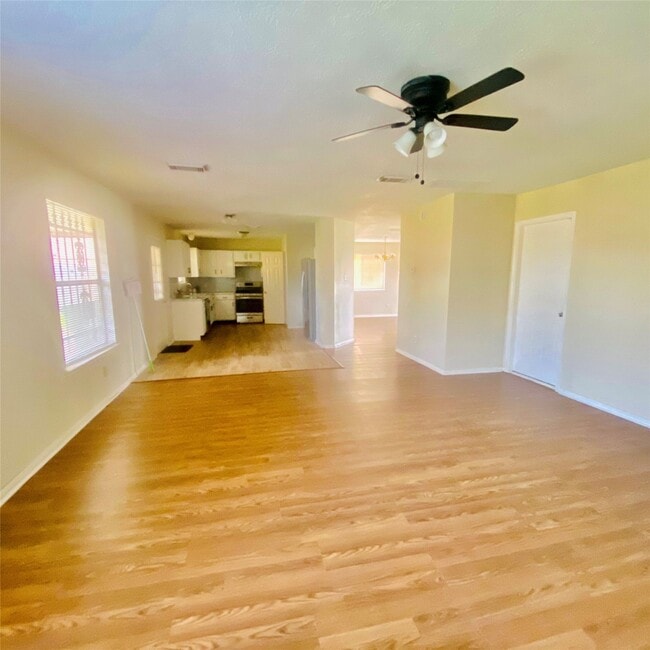 Foto del edificio - 6527 River Bluff Dr
