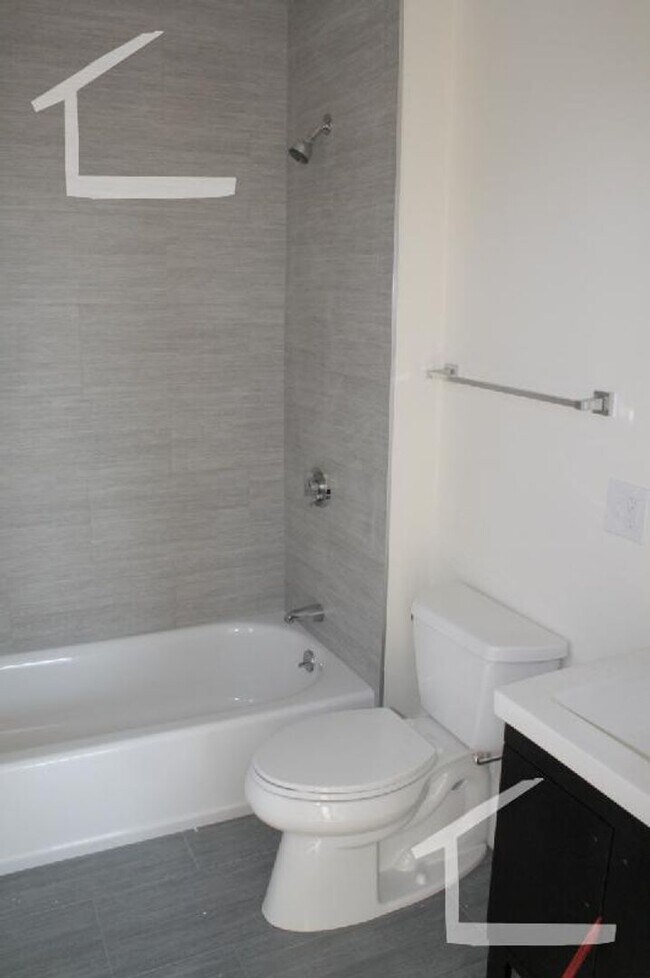 Building Photo - No Brokers Fee, Pets friendly, Parking Inc...