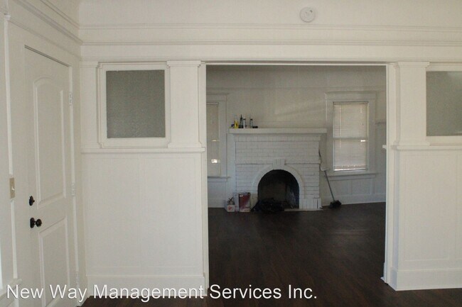 Building Photo - 4 br, 2 bath House - 507 W. 10th Street