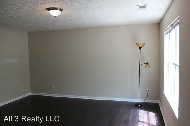 Building Photo - 5599 Fair Creek Way