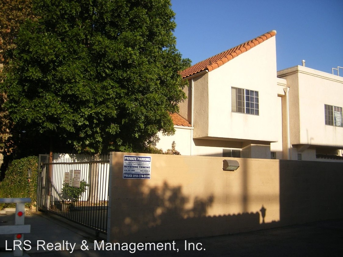 14426 Terra Bella St, Panorama City, CA 91402 House for Rent in