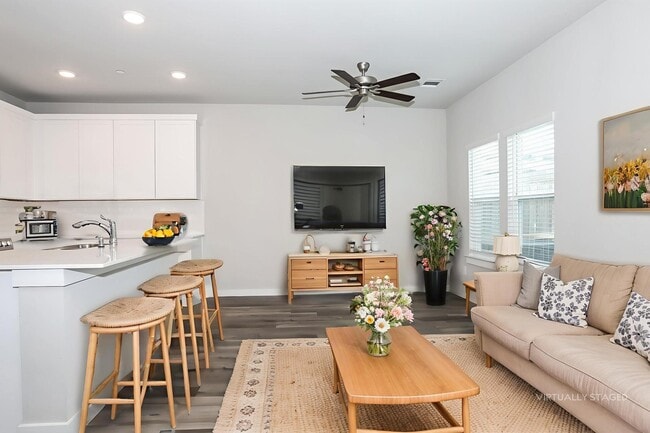 Foto del edificio - 333 N Centro Cir