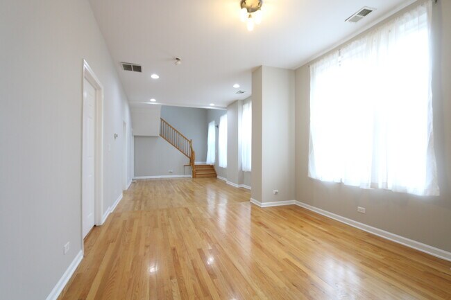 Foto del edificio - 2059 W 18th St