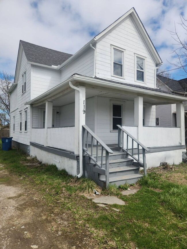 Building Photo - 119 E 32nd St
