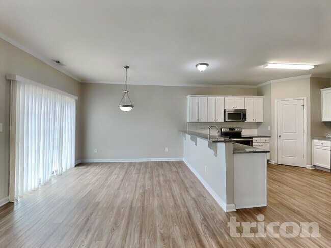 Foto del edificio - 239 Grovemere Ln