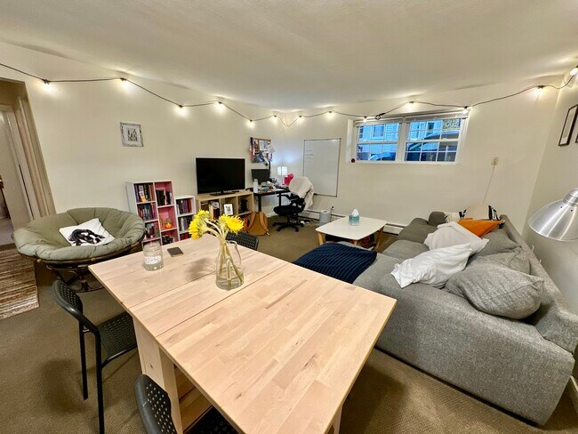 Foto del edificio - 804 Centre St