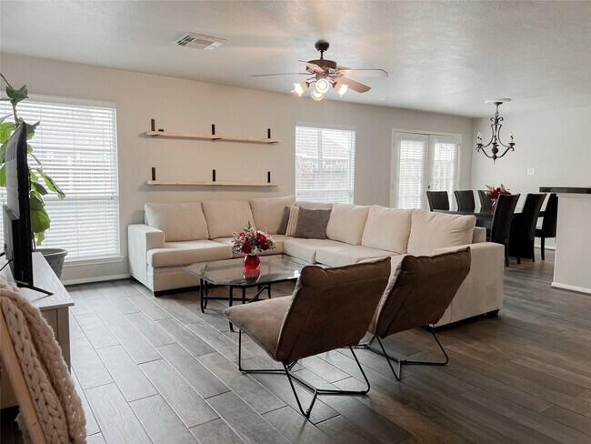 Foto del edificio - 10838 Waterfern Ct