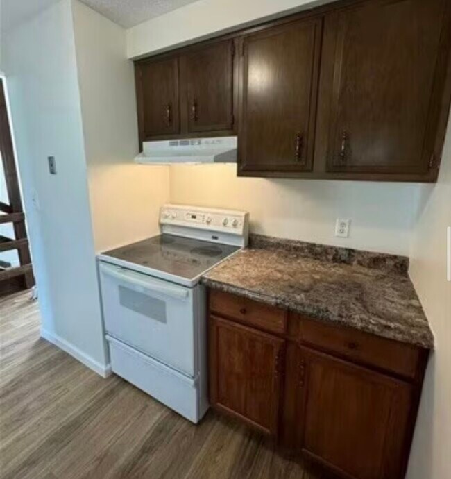 Foto del edificio - 5221 Cline Rd