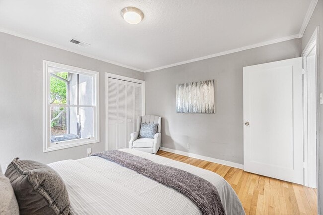 Building Photo - 2297 St Francis Dr