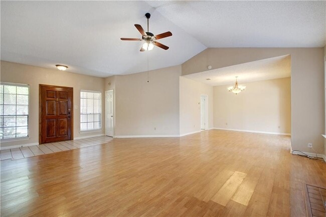 Foto del edificio - 1713 Woodwind Ln
