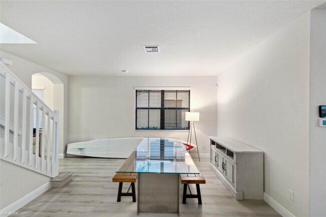 Foto del edificio - 3 br, 2.5 bath Townhome - 9610 Town Parc C...