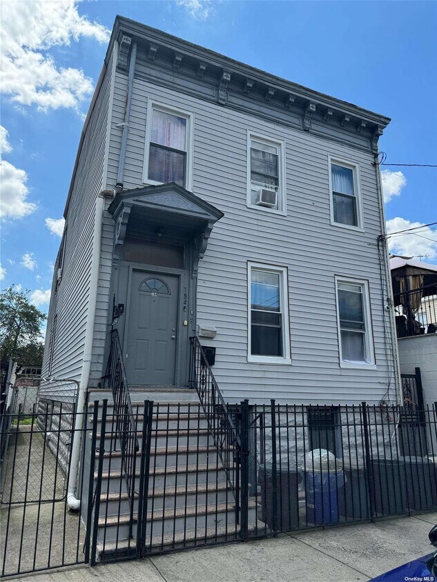 Primary Photo - 194 McKinley Ave