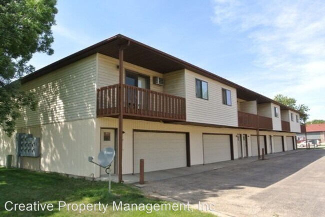 Building Photo - 1409 2nd Ave SW